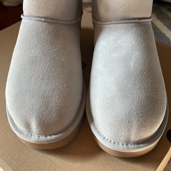 Ugg Bailey Bow Leopard - Picture 3 of 11